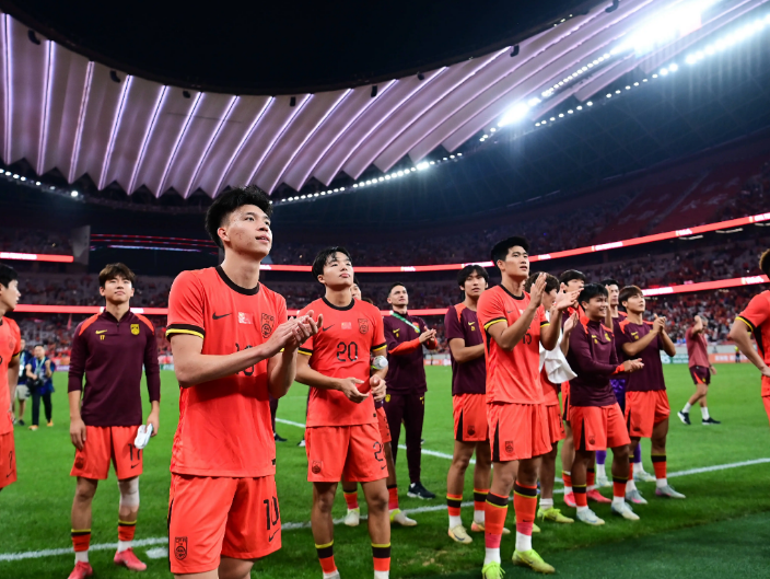 kaiyun平台-双喜临门！邵佳一确定U23国脚名额，8人进国足，22岁天才成大热门