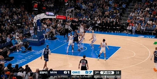 开云体育下载官网-无所不能！兰德尔封盖SGA&amp;进攻端予取予求两节半已经砍下26+5+5